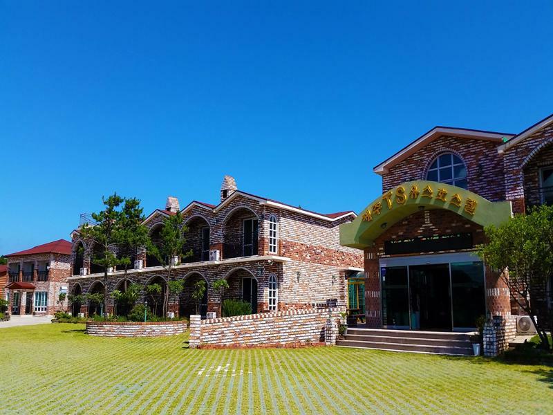 Jeju Ts Youth Hostel & Resort مدينة سيوجويبو المظهر الخارجي الصورة